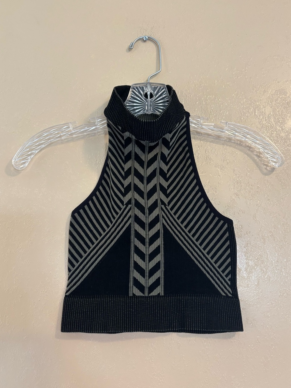 Free People Movement Happiness Runs High-Neck Crop Tank sz XS/S